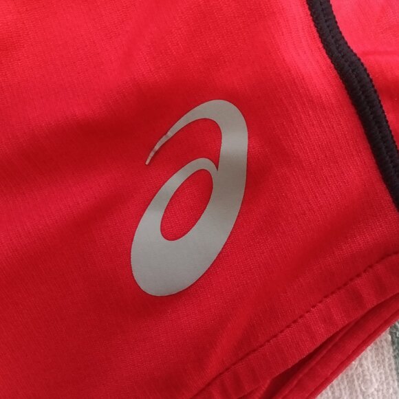 NWOT RED ASICS RUNNING SHORTS WITH SIDE ACCENTS, SIZE "XL", (~33"-35") - Picture 3 of 8